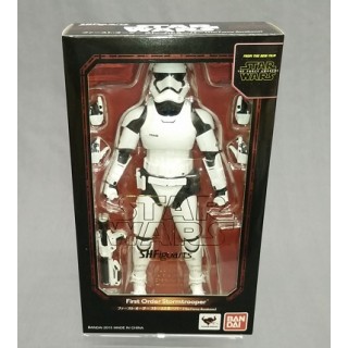 SH S.H. Figuarts First Order Stormtrooper Star Wars - The Force Awakens Bandai