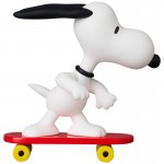 Ultra Detail Figure No.824 UDF PEANUTS SERIES 17 SKATEBOARD SNOOPY Medicom Toy