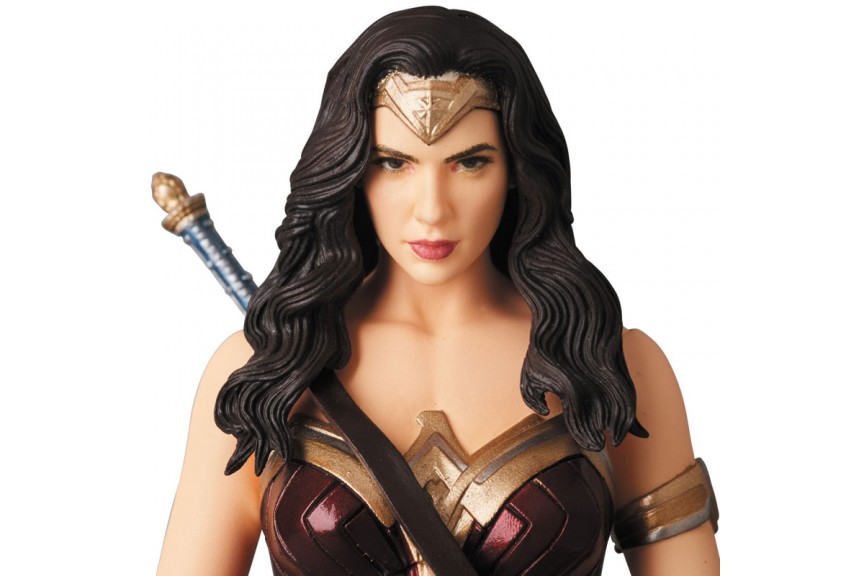 Mafex No 048 Justice League Wonder Woman PVC Action Figure New In Box