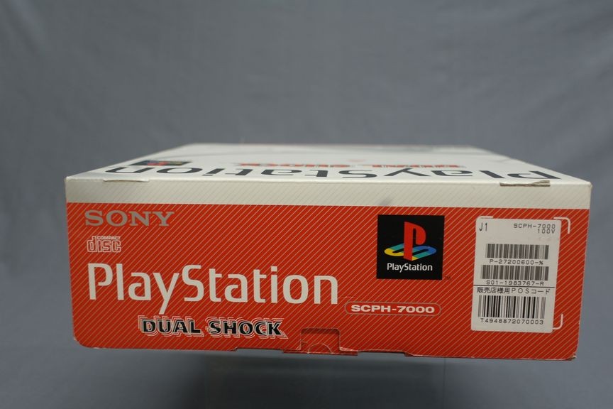 T30E16) Sony playstation Dual Shock SCPH-7000 console Japanese